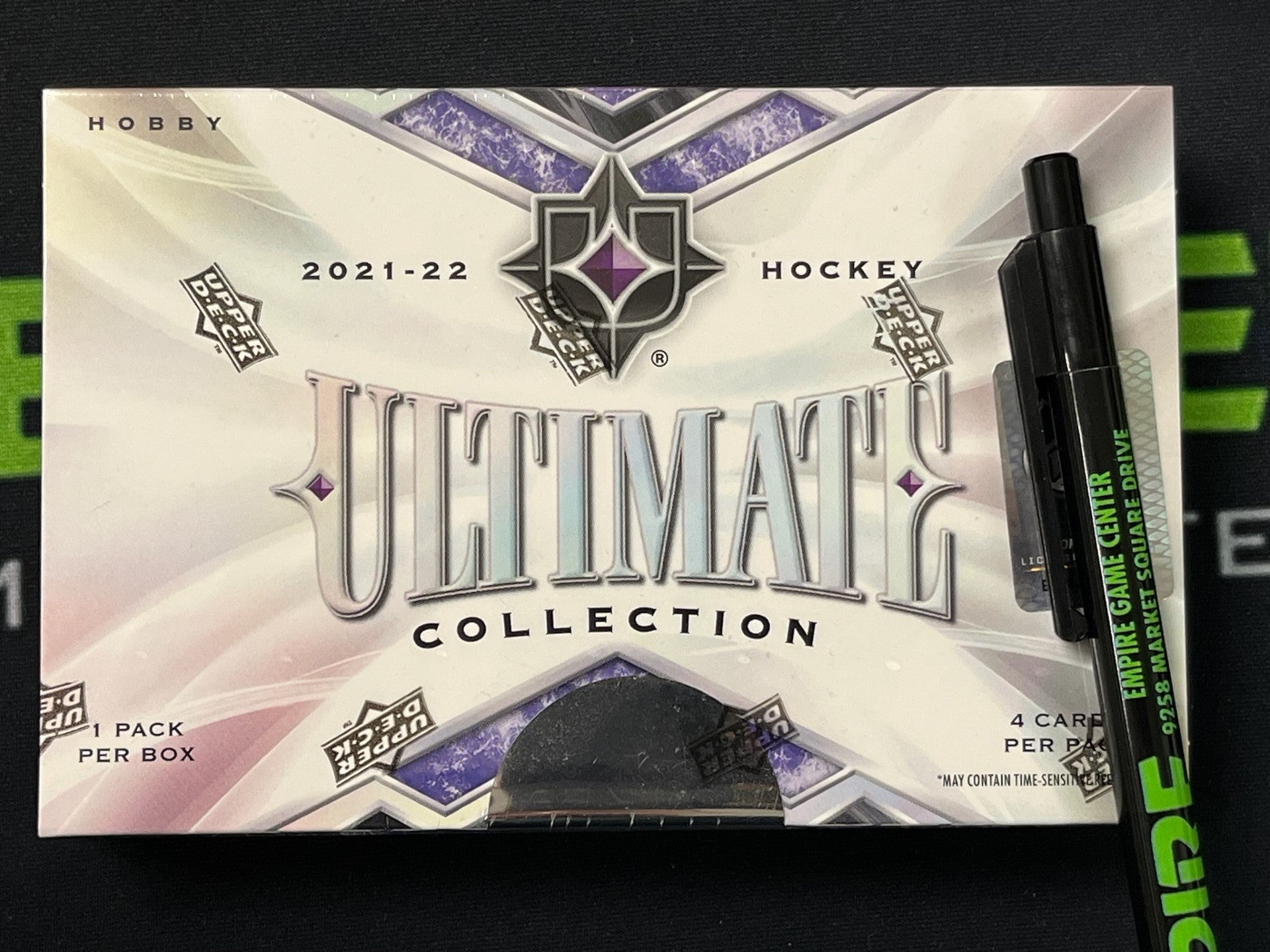 2021-22 Upper Deck Ultimate Collection Hockey Hobby Box